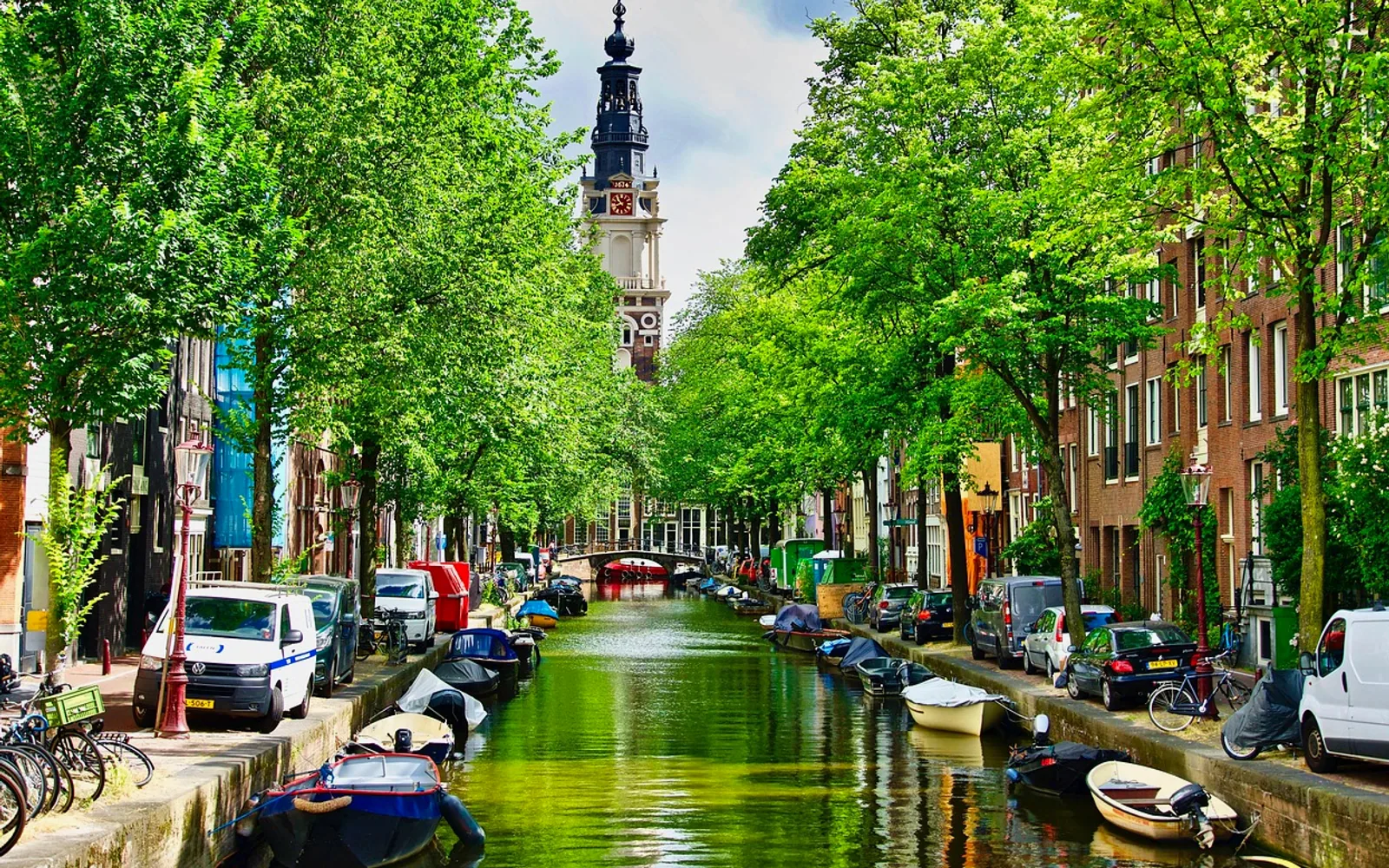 Amsterdam, canal and boats
